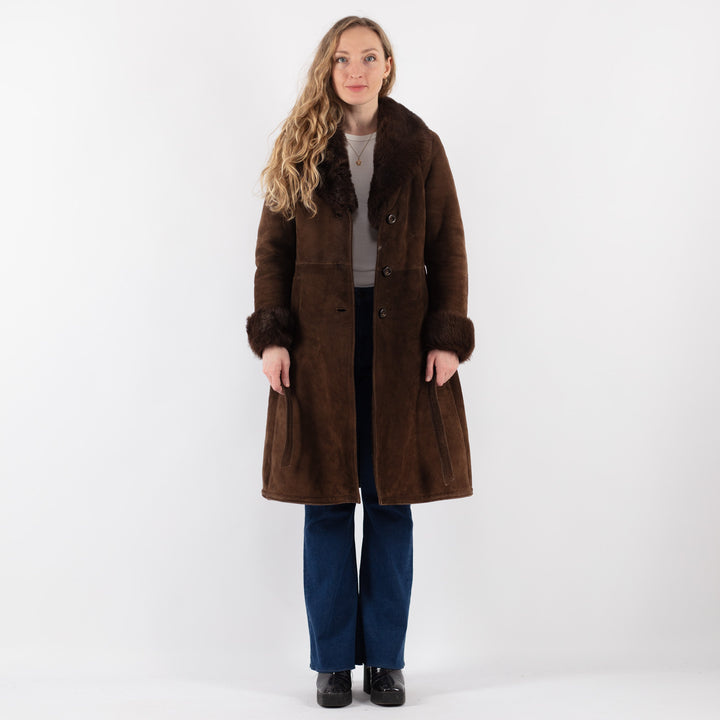 Vintage 70's Women Sheepskin Shearling Coat in BrownV9419