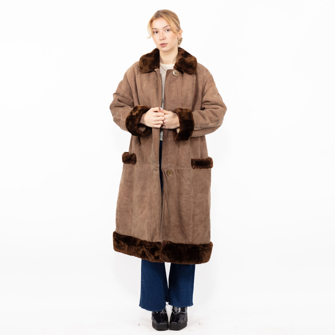 Vintage 70's Women Sheepskin Coat in BrownA0862