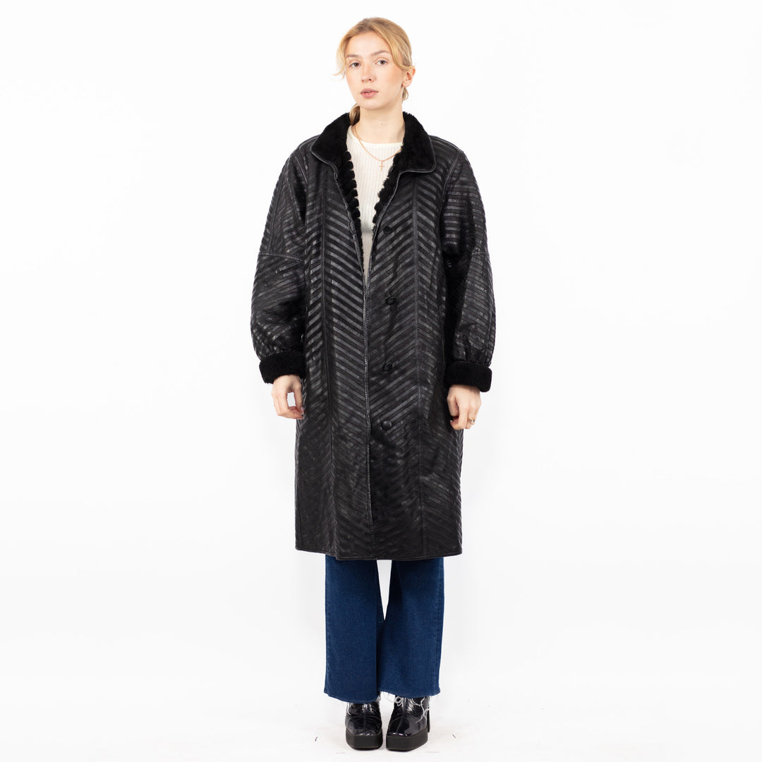 Vintage 80's Women Reversible Sheepskin Coat in Black