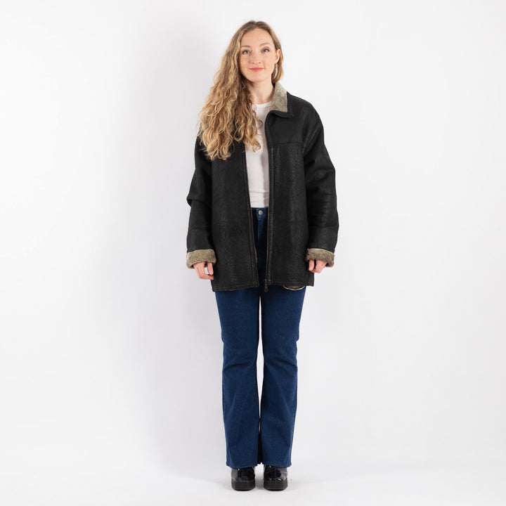 Vintage 90's Women Sheepskin Coat in Black