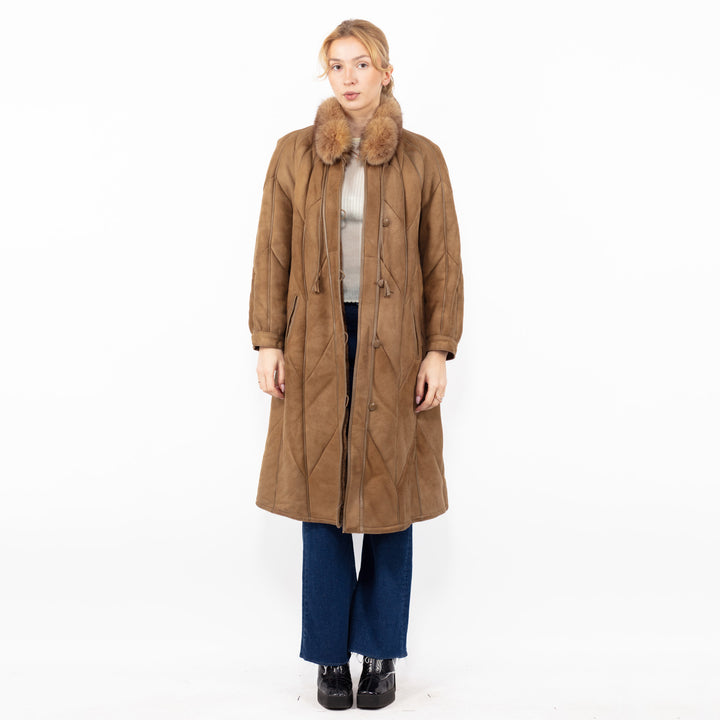 Vintage 90's Women Sheepskin Coat in BeigeA0867
