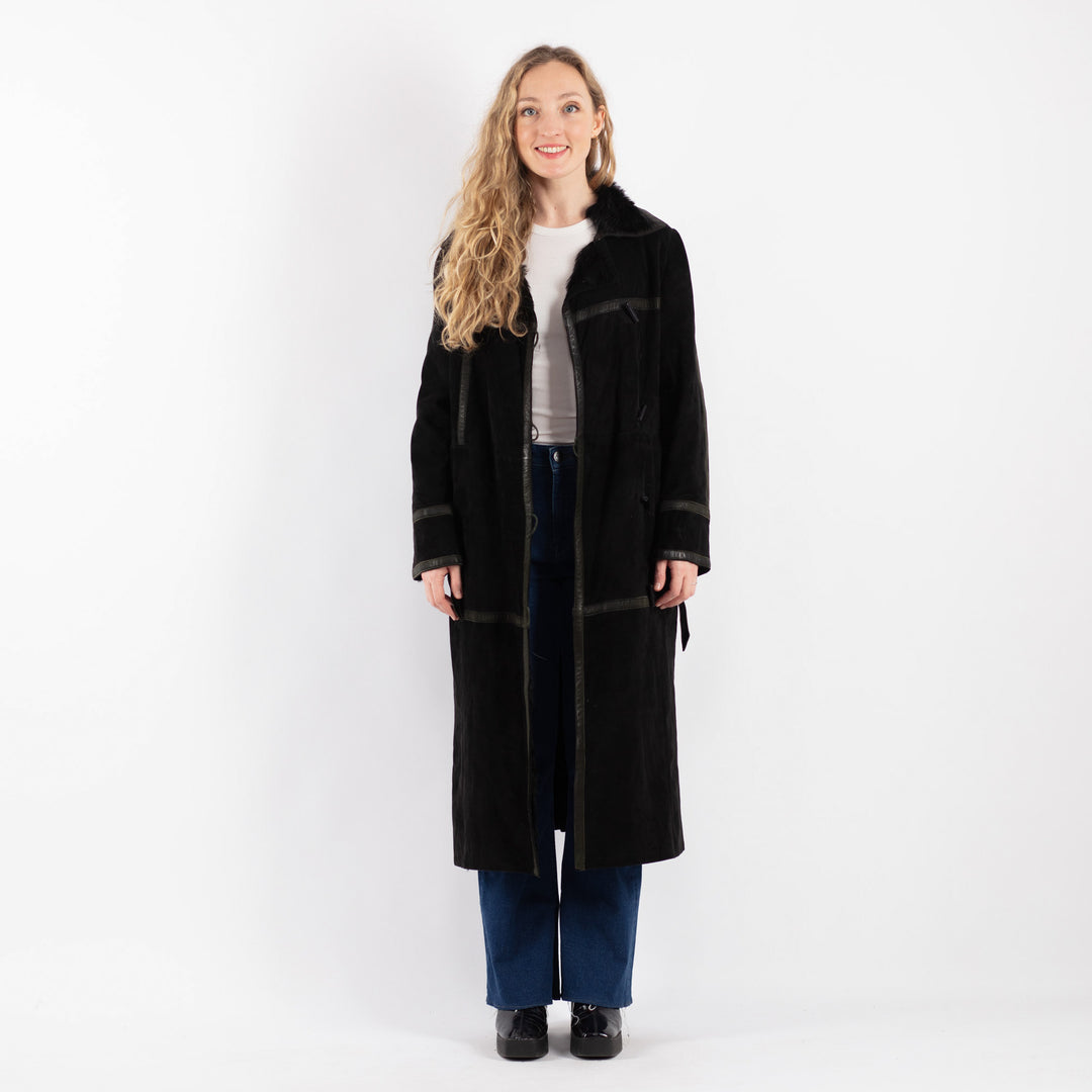 Vintage 90's Women Sheepskin Coat in BlackV9228