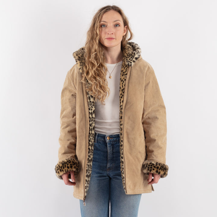 Vintage 90's Women Hooded Suede Sherpa Coat in Beige - NorthernGrip