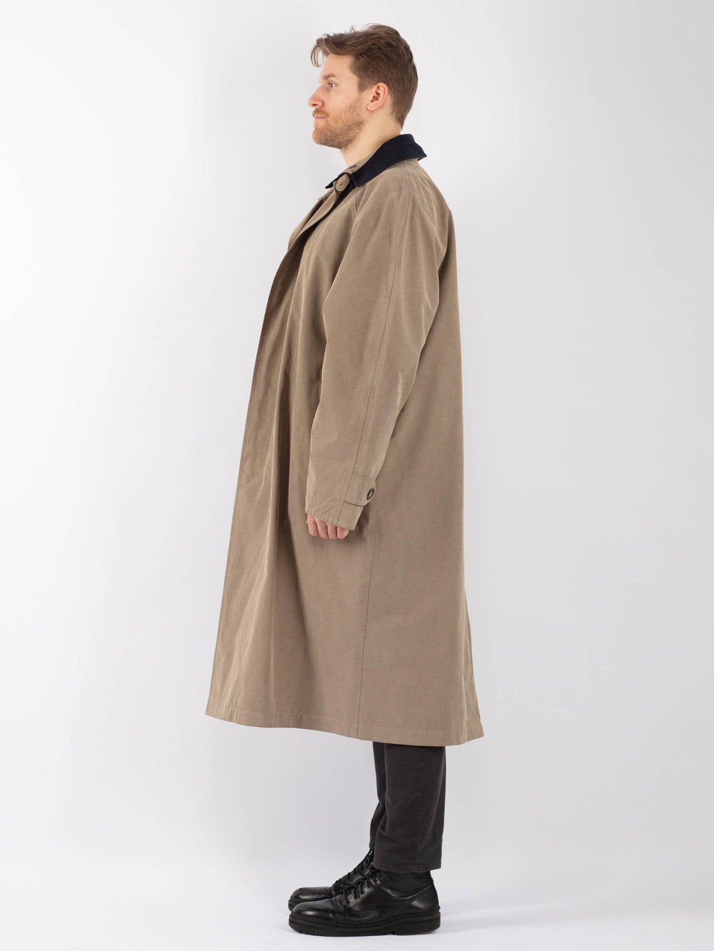 Vintage 00's Men Mac in BeigeZ1252