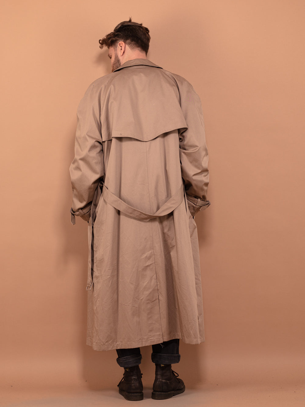 Vintage 00's Men Oversized Trench Coat in Beige - NorthernGrip