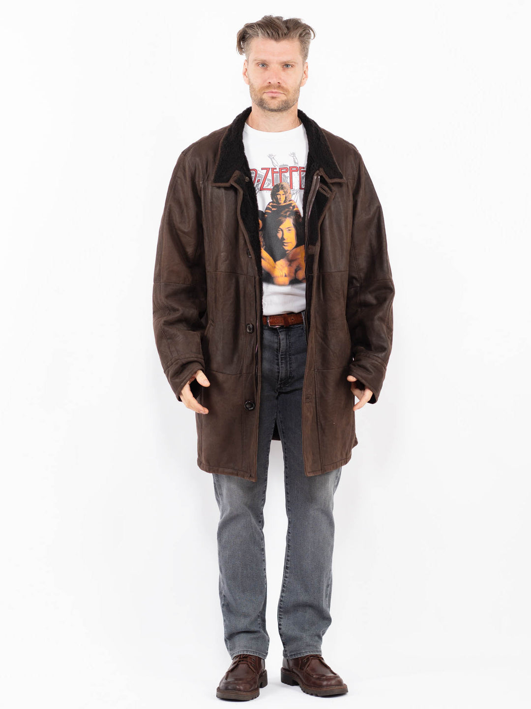 Vintage 00's Men Sheepskin Coat in BrownZ2034