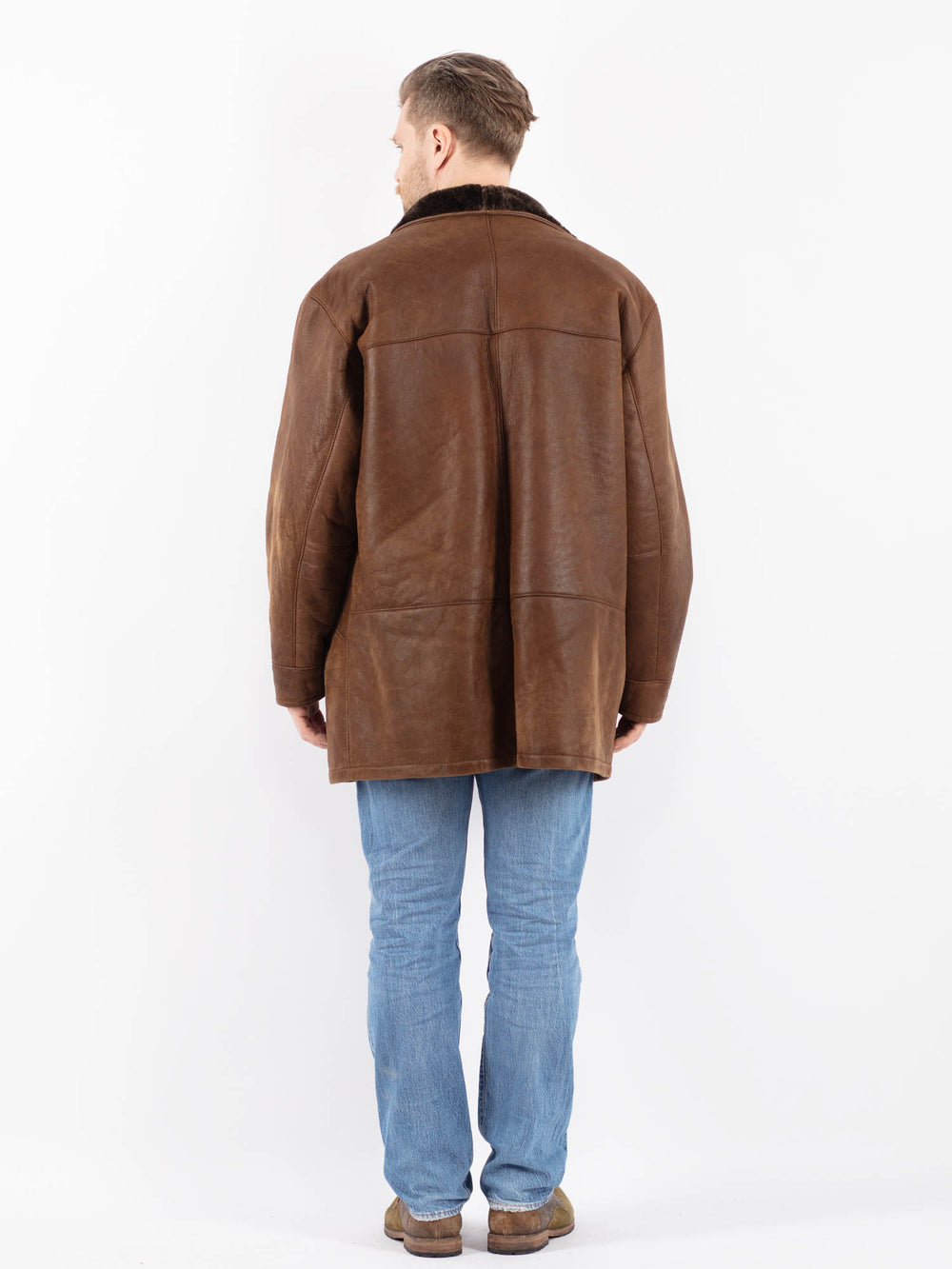 Vintage 00's Men Sheepskin Coat in BrownZ1434