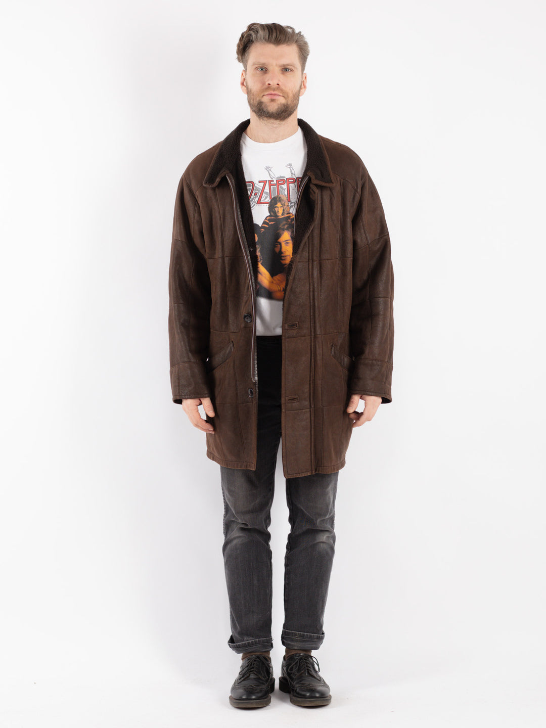 Vintage 00's Men Sheepskin Coat in Brown