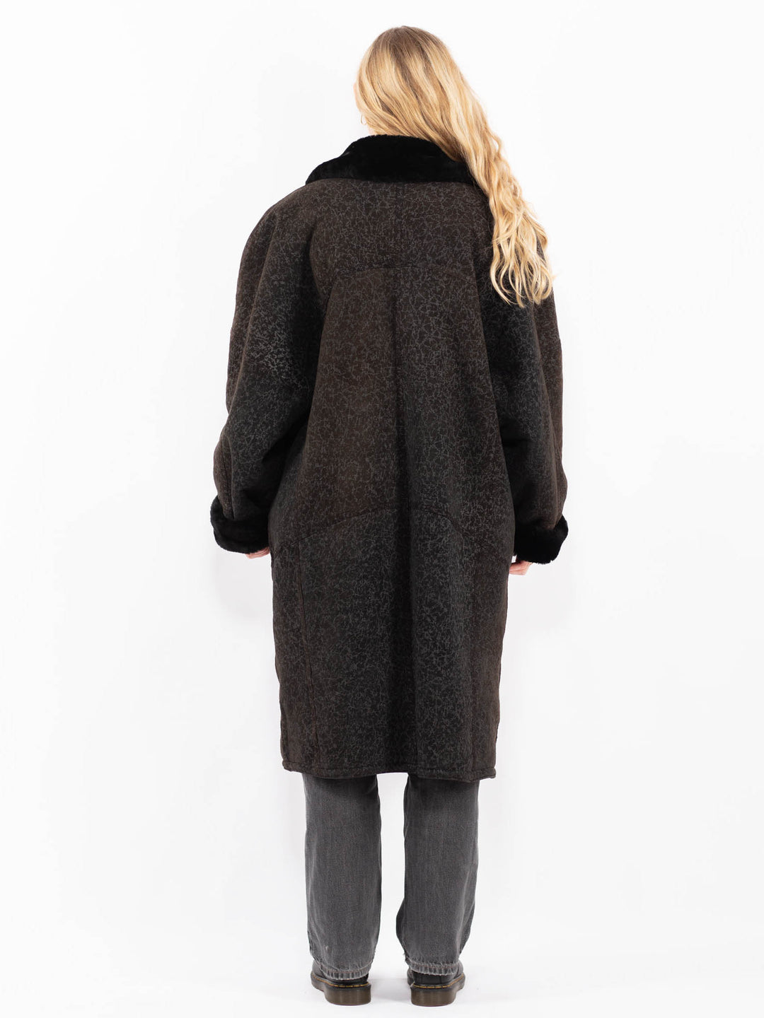 Vintage 90's Women Faux Sheepskin Coat in BlackA0624