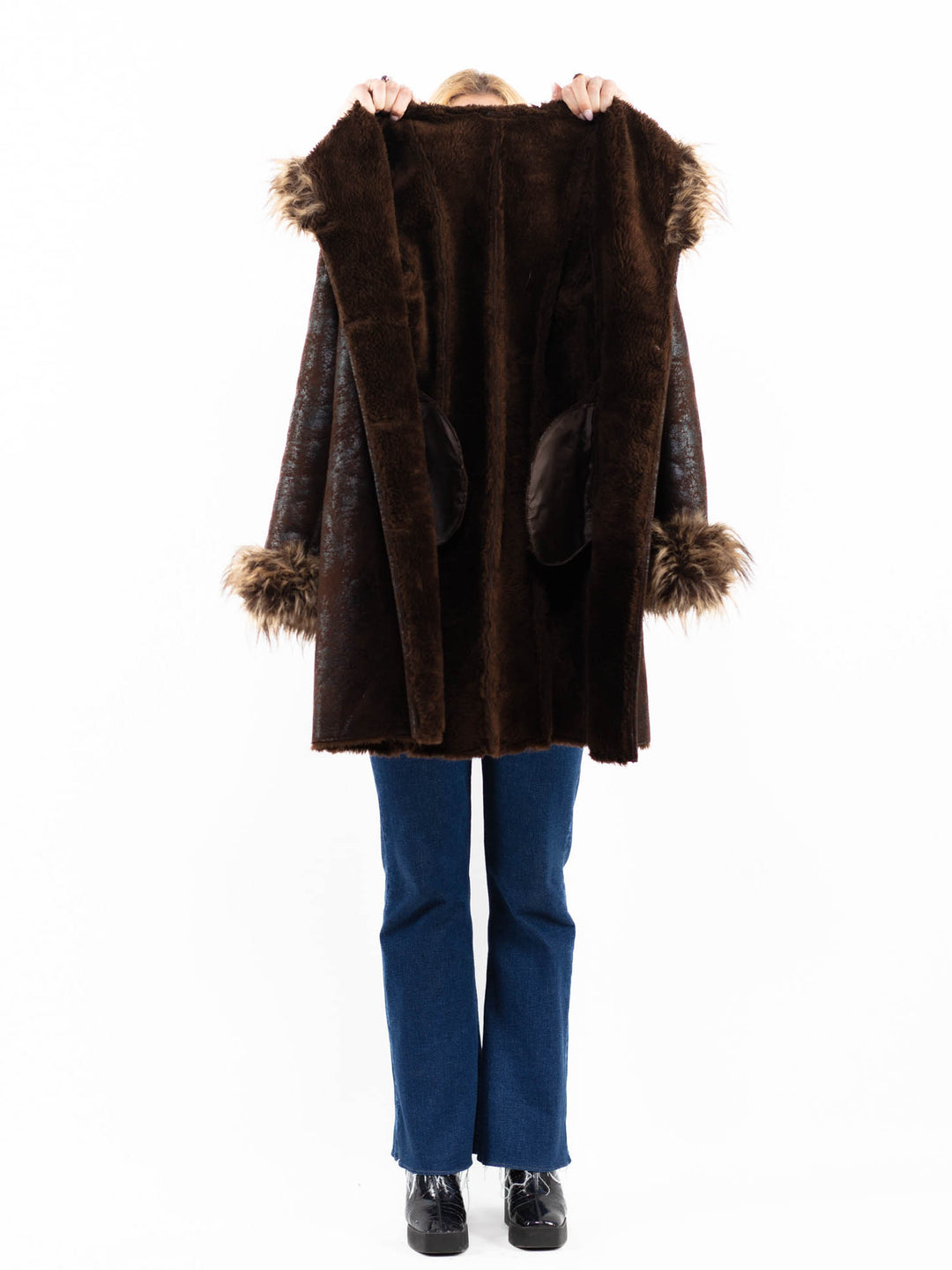 Vintage 90's Women Faux Sheepskin Coat in BrownA0013