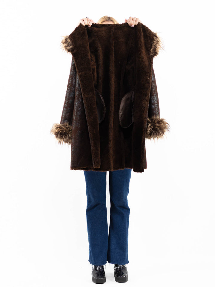 Vintage 90's Women Faux Sheepskin Coat in BrownA0013