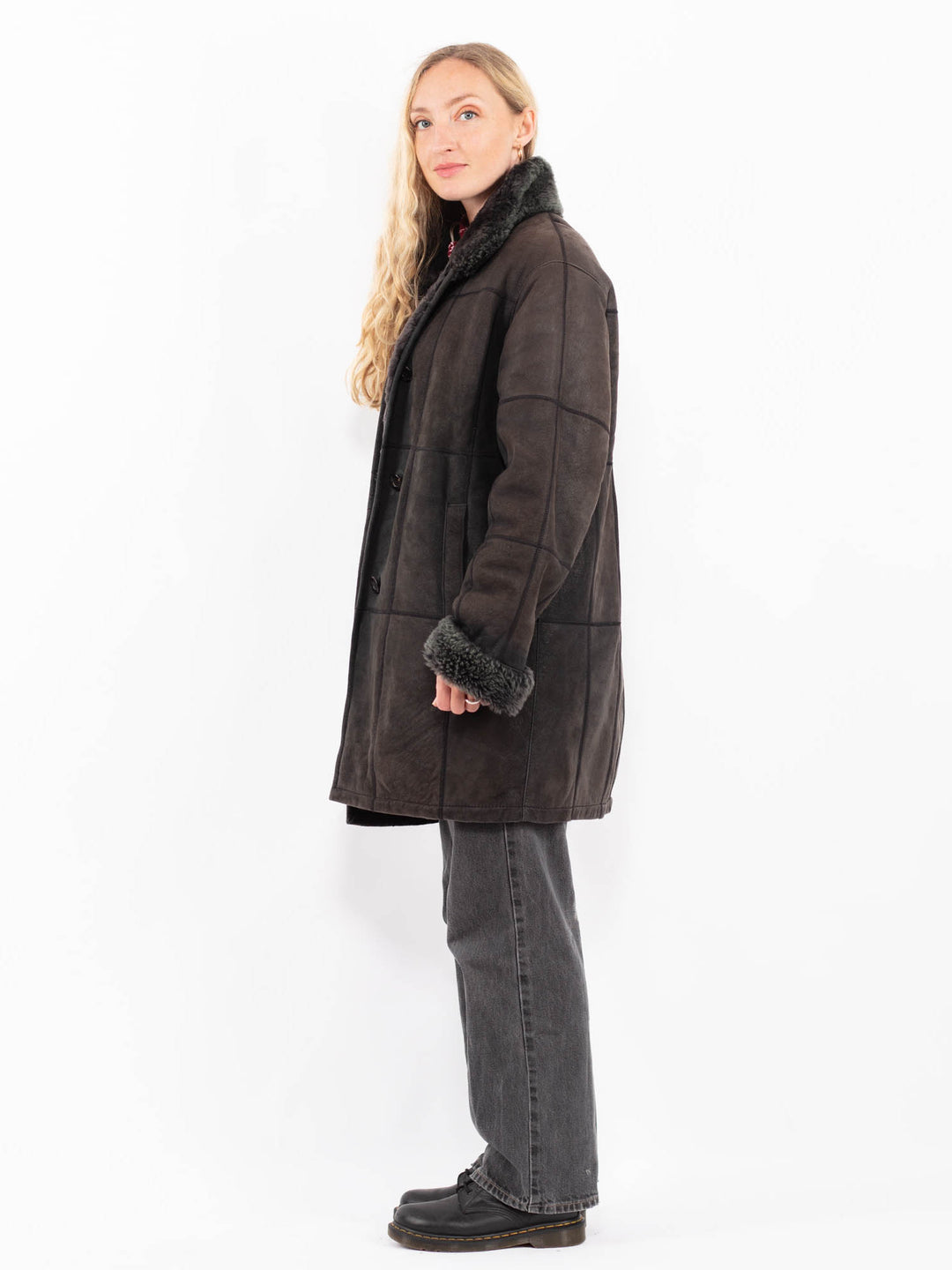 Vintage 00's Women Sheepskin Coat in BlackA0620
