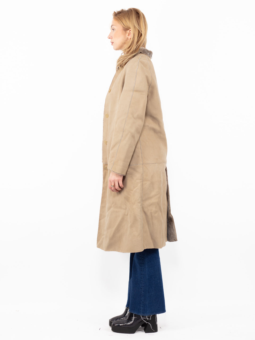 Vintage 00's Women Sheepskin Coat in Beige