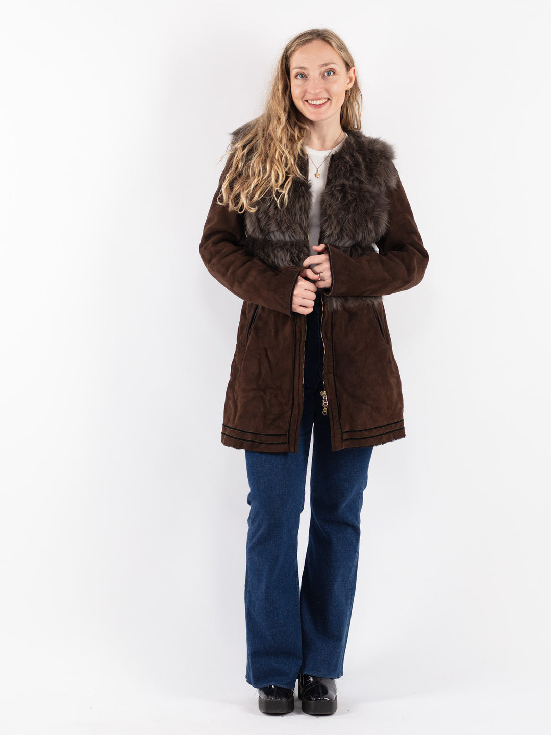 Vintage 00's Women Sheepskin Coat in Brown