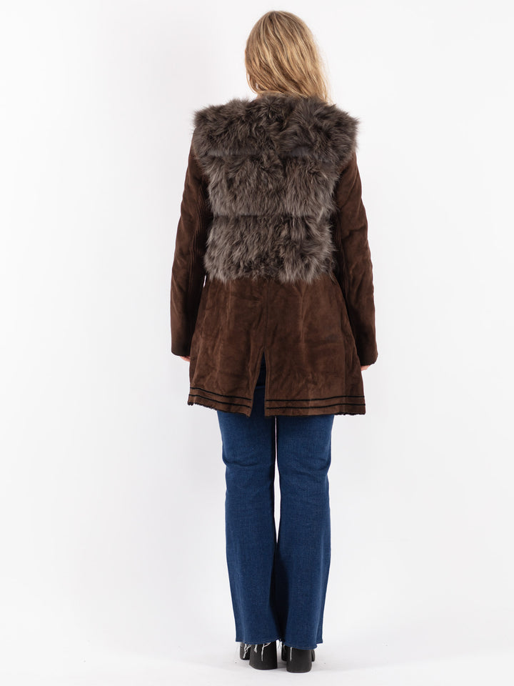 Vintage 00's Women Sheepskin Coat in Brown