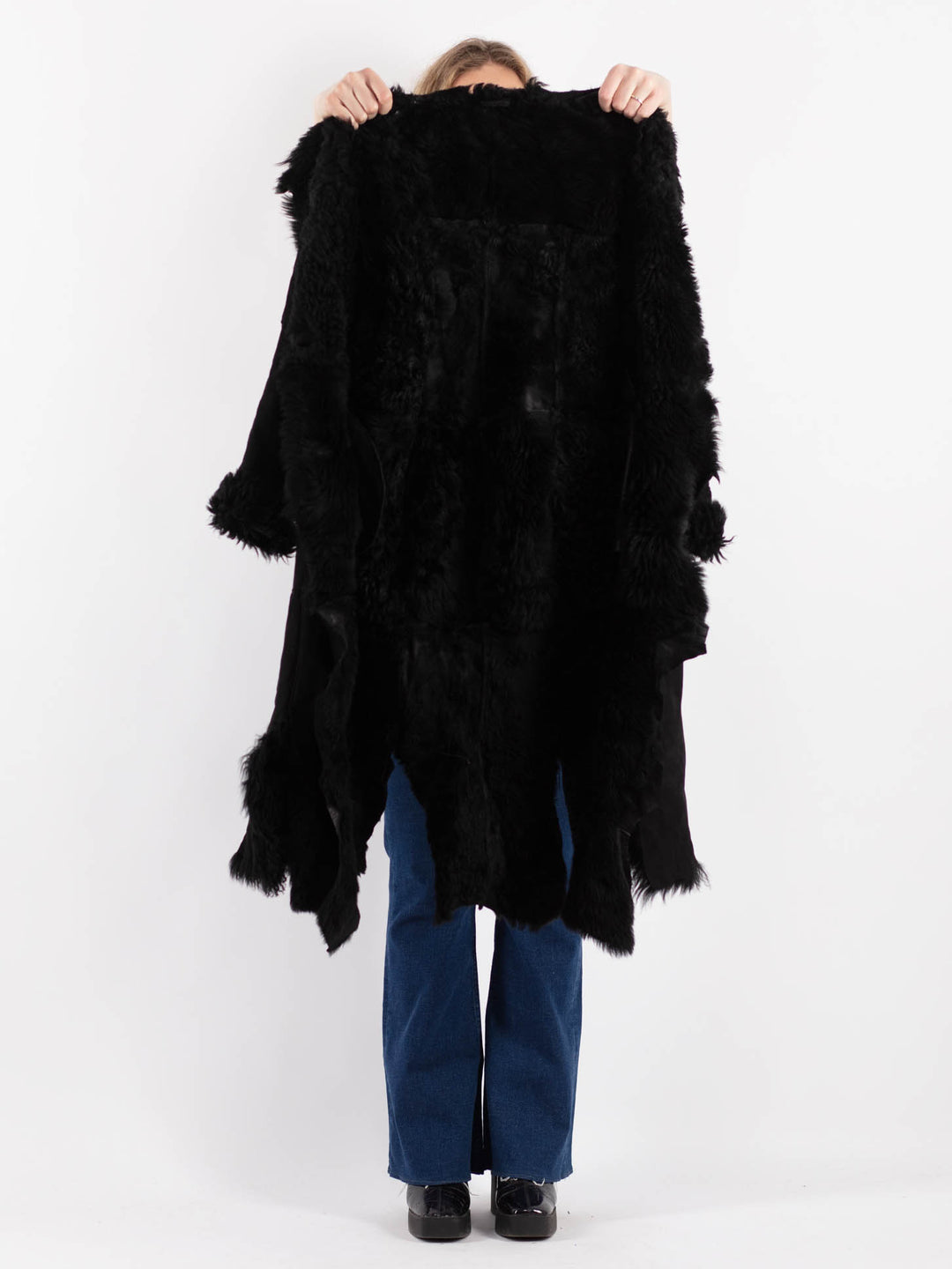 Vintage 00's Women Sheepskin Coat in BlackV9207
