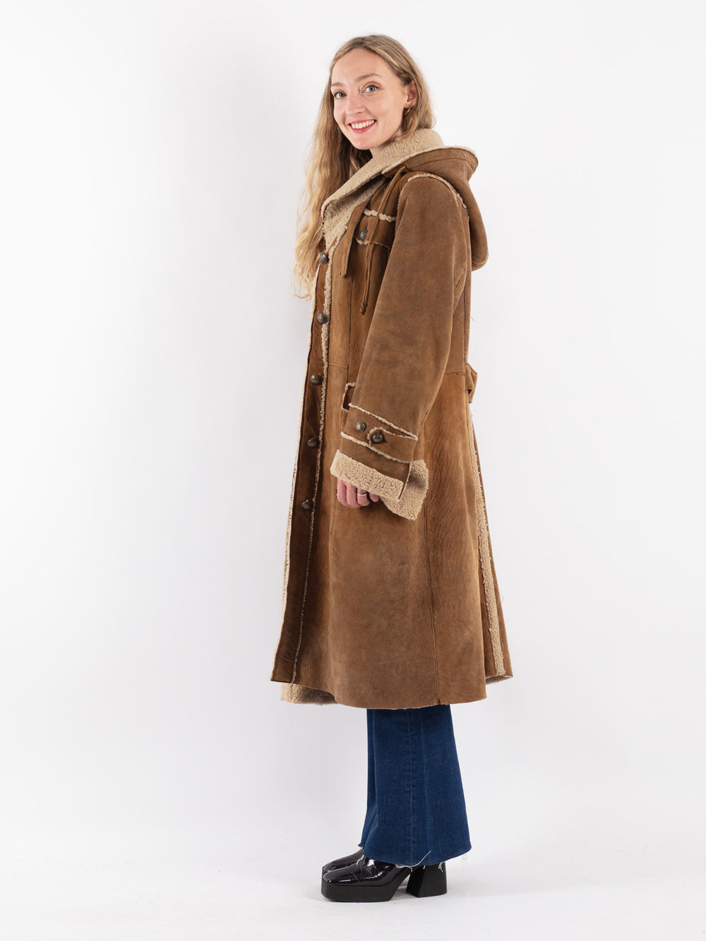 Vintage 00's Women Sheepskin Coat in Brown