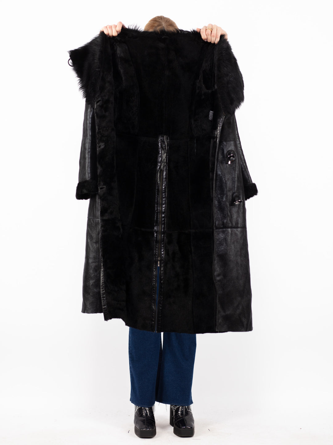Vintage 00's Women Sheepskin Coat in BlackA0869