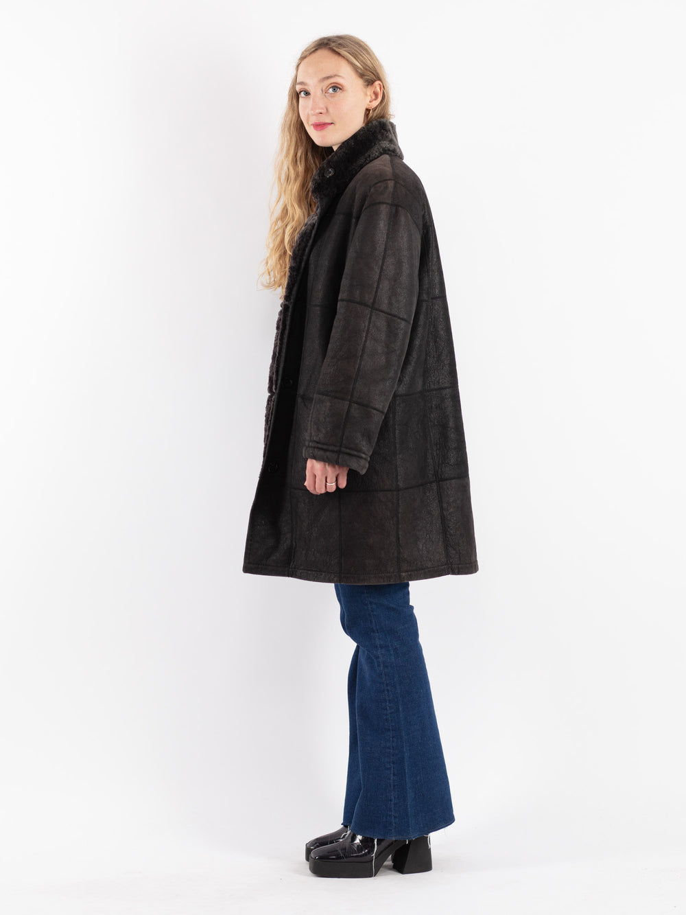 Vintage 00's Women Sheepskin Coat in Black