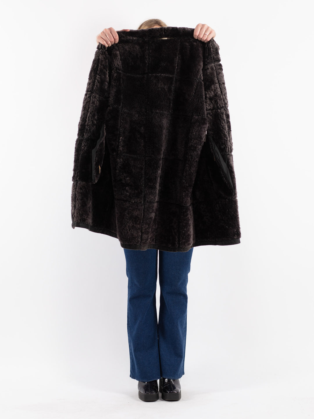 Vintage 00's Women Sheepskin Coat in Black