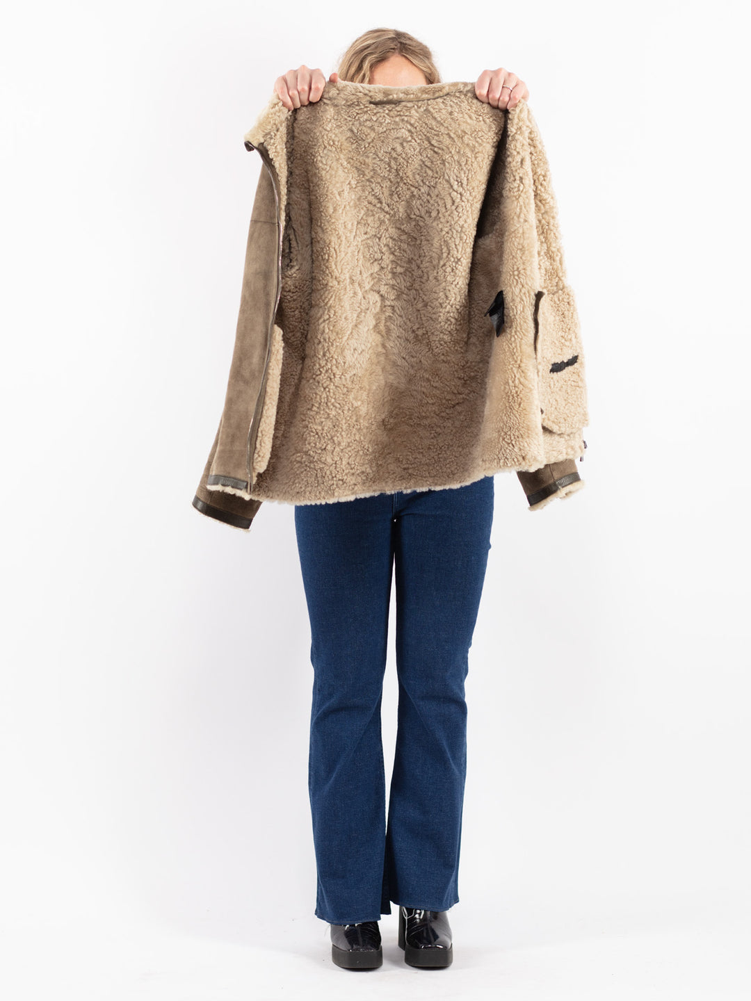 Vintage 00's Women Sheepskin Jacket in Beige