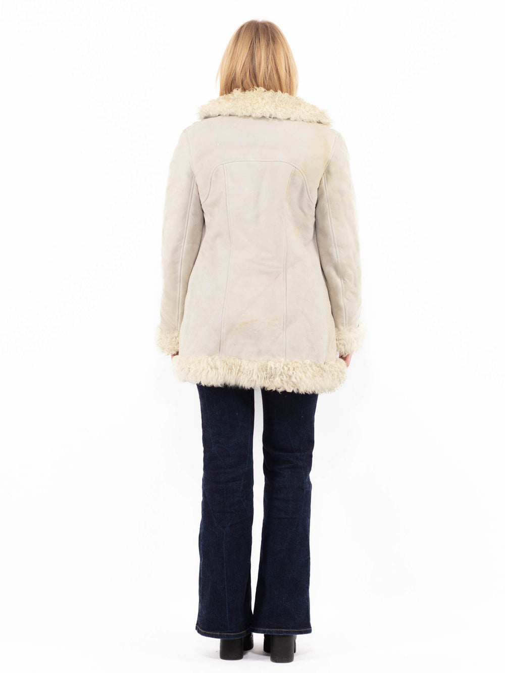 Vintage 70's Women Sheepskin Coat in BeigeA1122