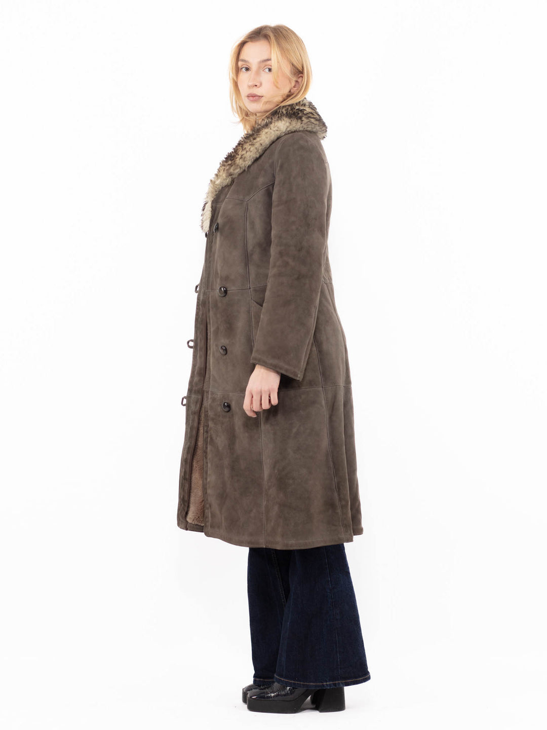 Vintage 70's Women Sheepskin Coat in GrayA1150