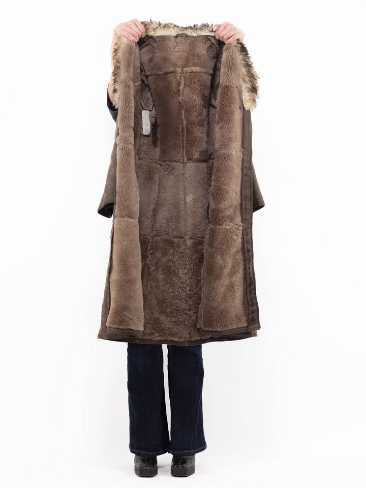 Vintage 70's Women Sheepskin Coat in GrayA1150