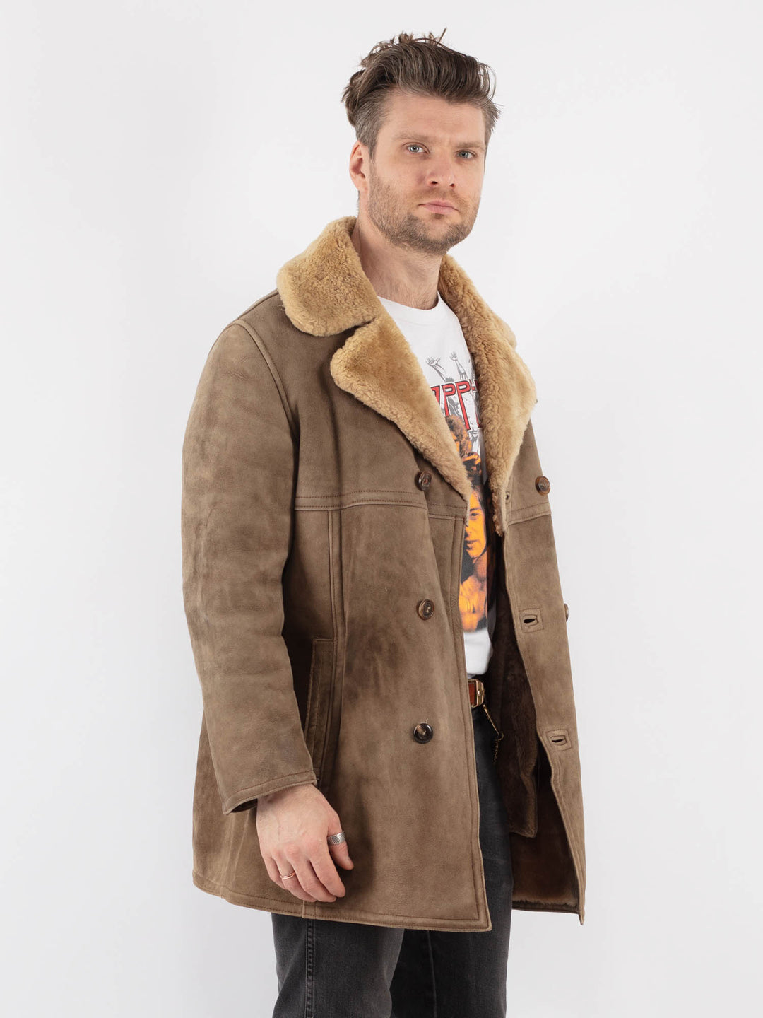 Vintage 70's Men Sheepskin Coat in BeigeZ769