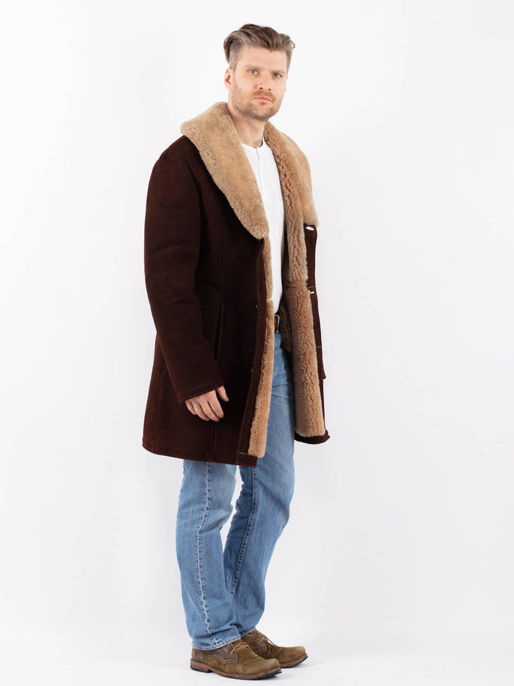 Vintage 70's Men Sheepskin Shearling Coat in BrownZ1405