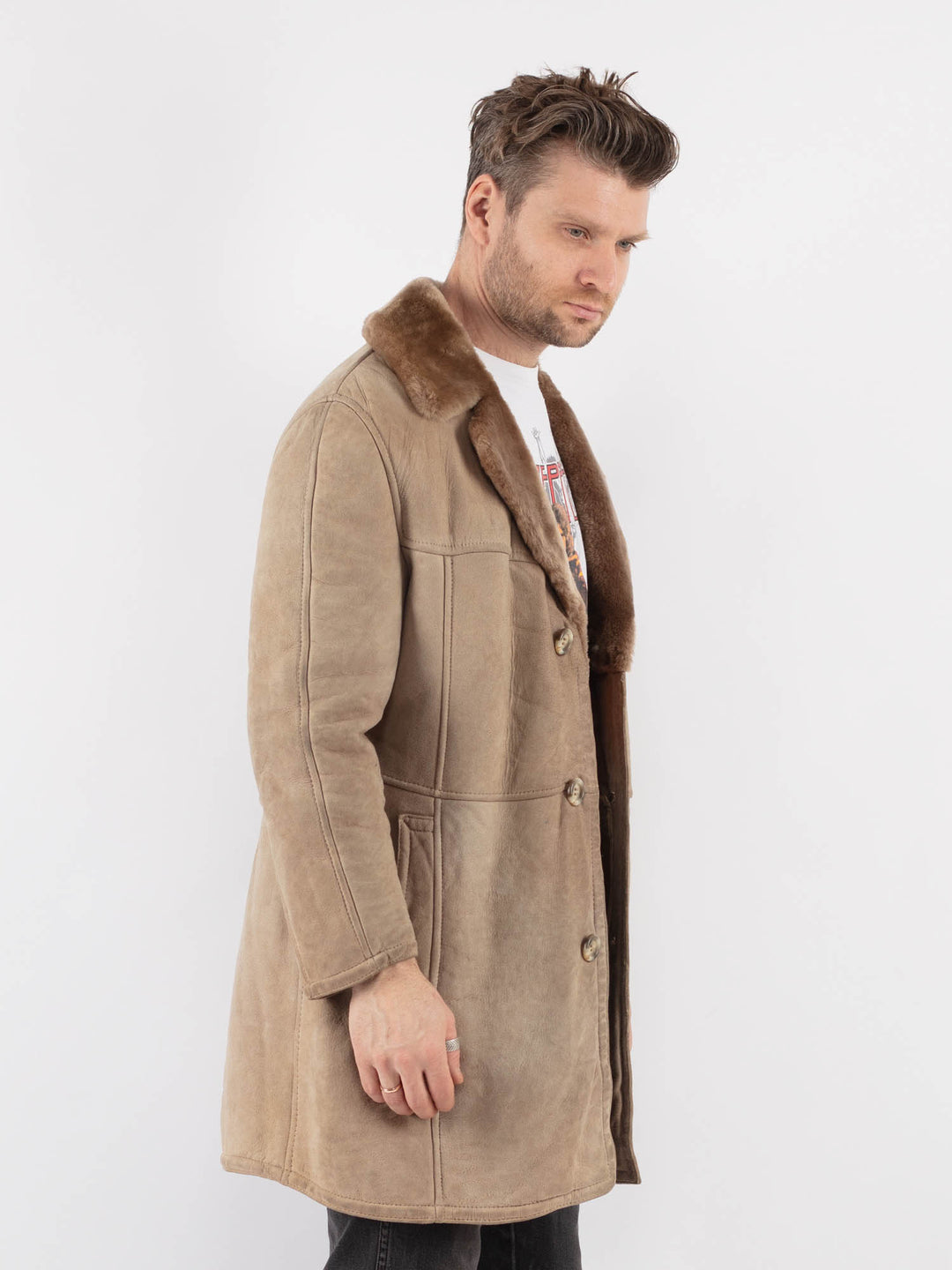 Vintage 70's Men Sheepskin Coat in BeigeZ773