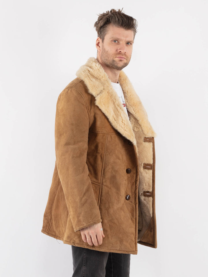 Vintage 70's Men Sheepskin Coat in BeigeZ783