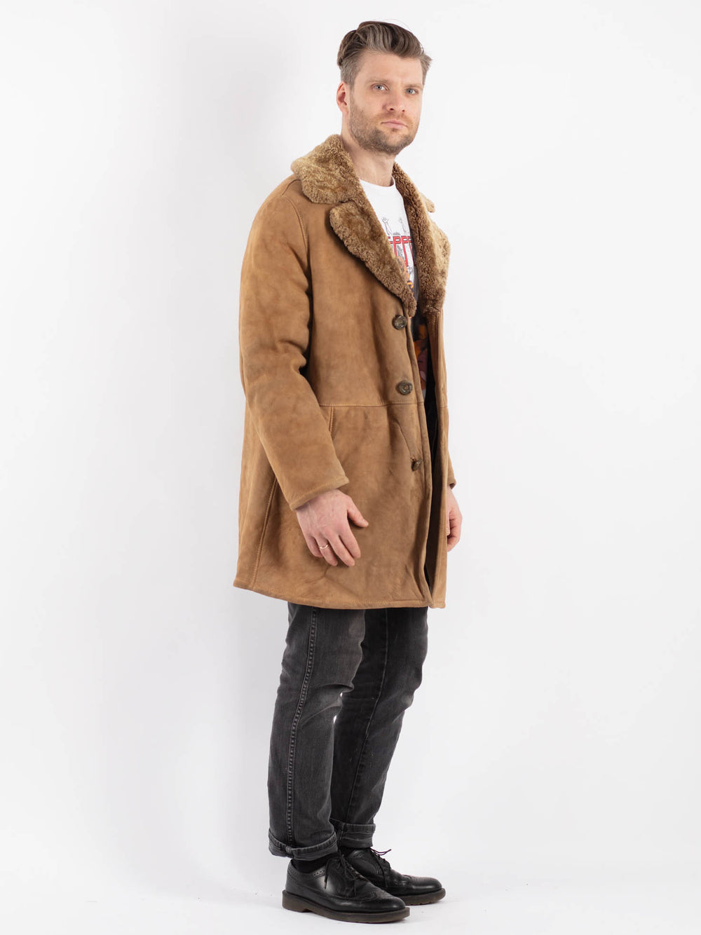 Vintage 70's Men Sheepskin Coat in Beige