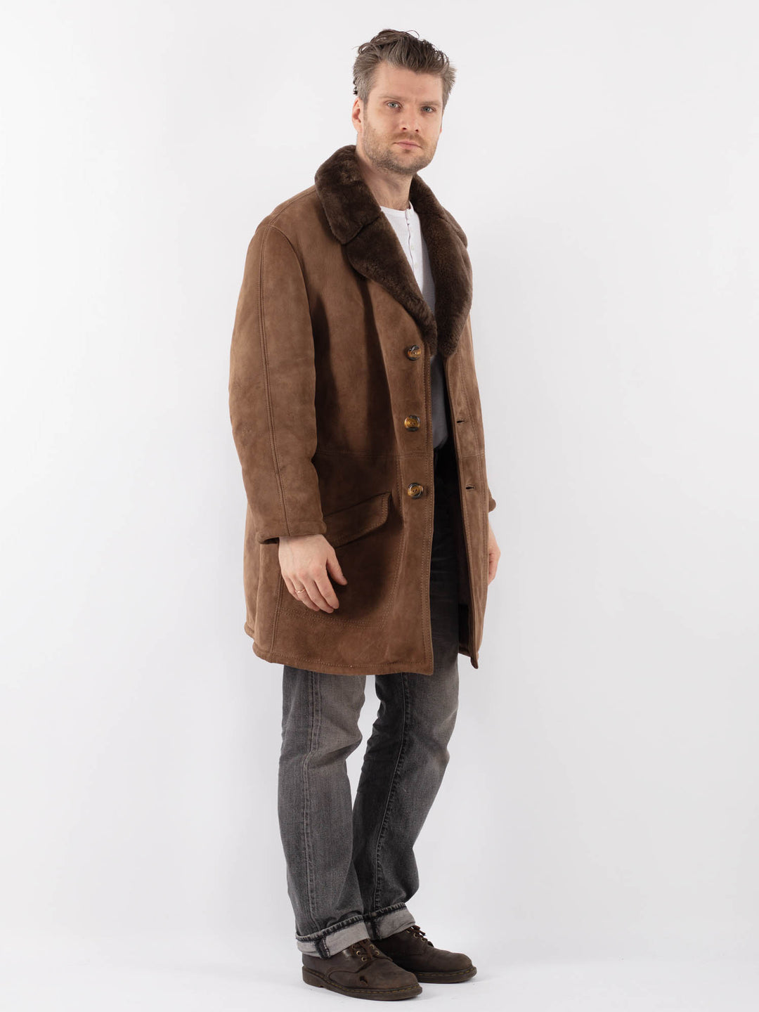 Vintage 70's Men Sheepskin Coat in BeigeZ1123