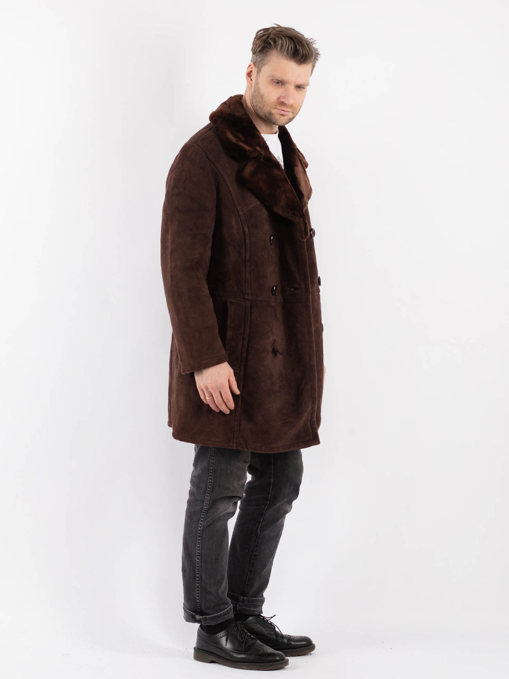 Vintage 70's Men Sheepskin Coat in BrownZ434