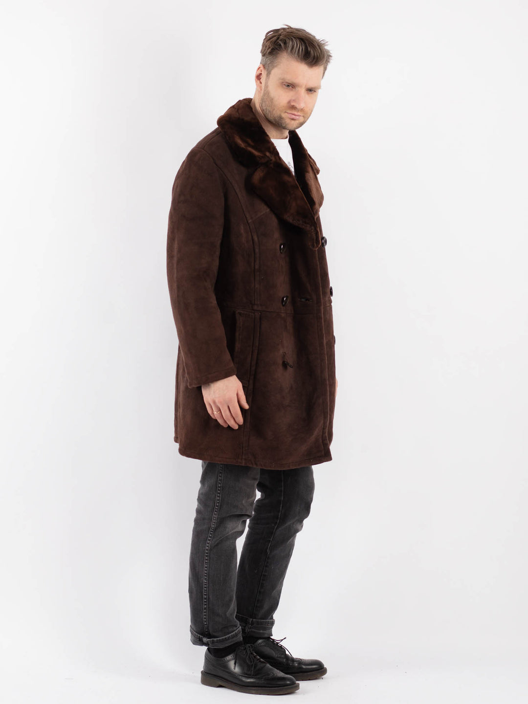 Vintage 70's Men Sheepskin Coat in BrownZ434