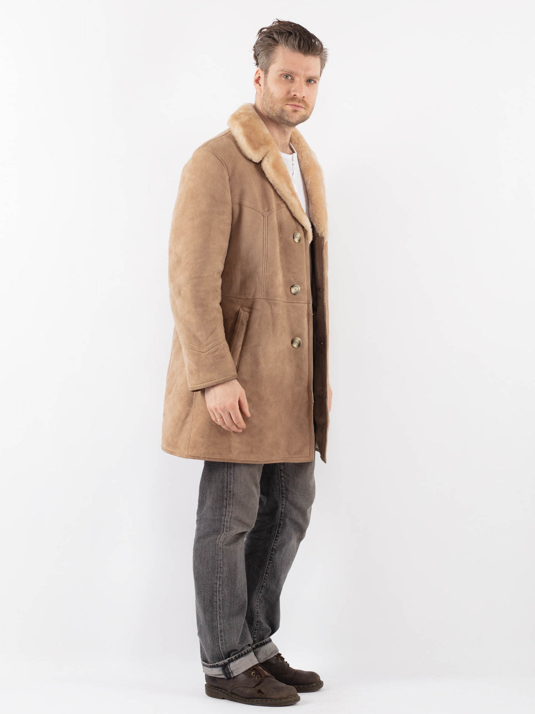 Vintage 70's Men Sheepskin Coat in BeigeZ1134