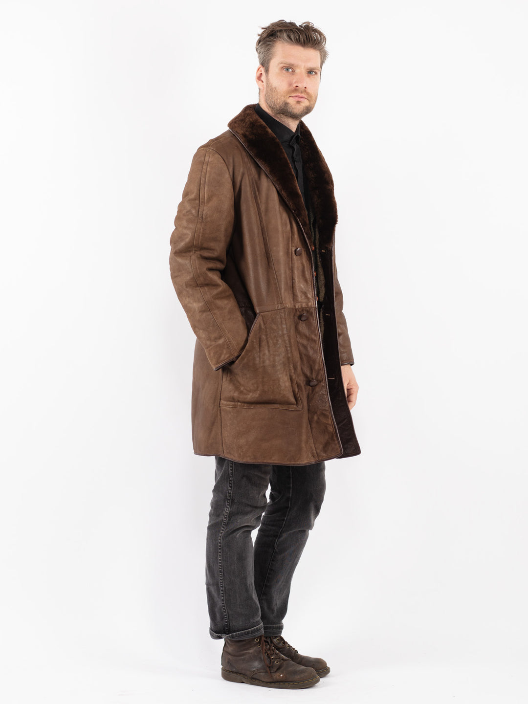 Vintage 70's Men Sheepskin Coat in Brown