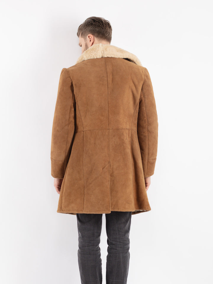 Vintage 70's Men Sheepskin Shearling Coat in Brown