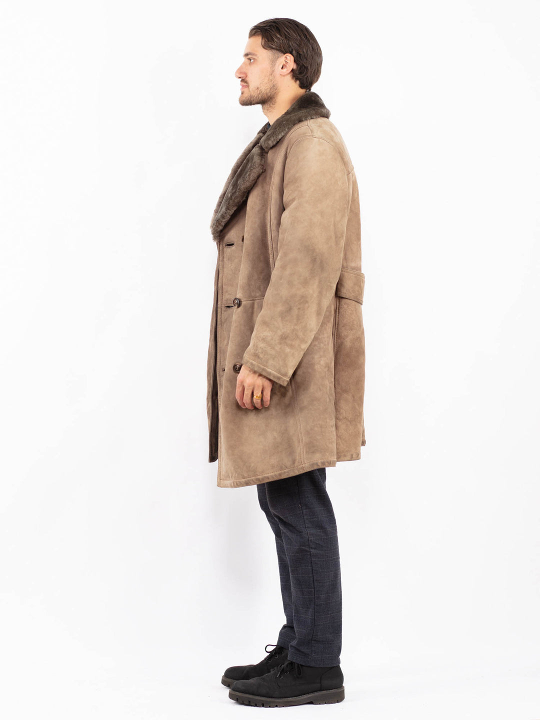 Vintage 70's Men Sheepskin Coat in BeigeZ2404