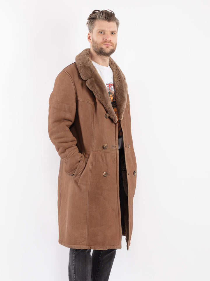 Vintage 70's Men Sheepskin Coat in Brown