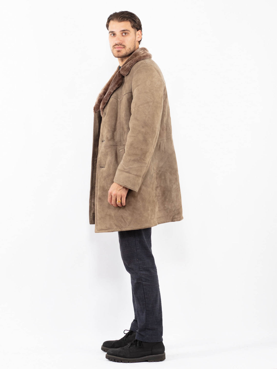 Vintage 70's Men Sheepskin Coat in BeigeZ2408