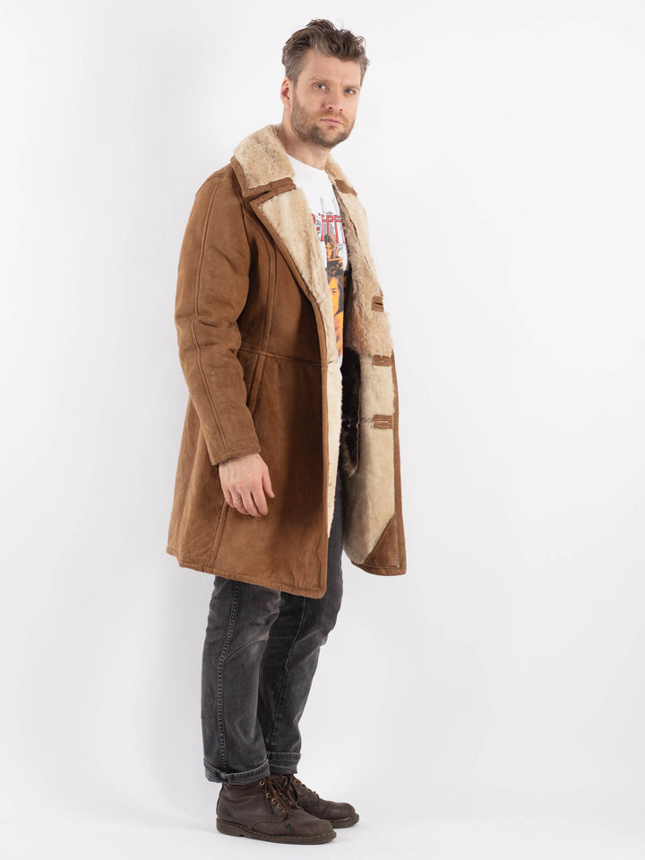 Vintage 70's Men Sheepskin Coat in BrownZ646