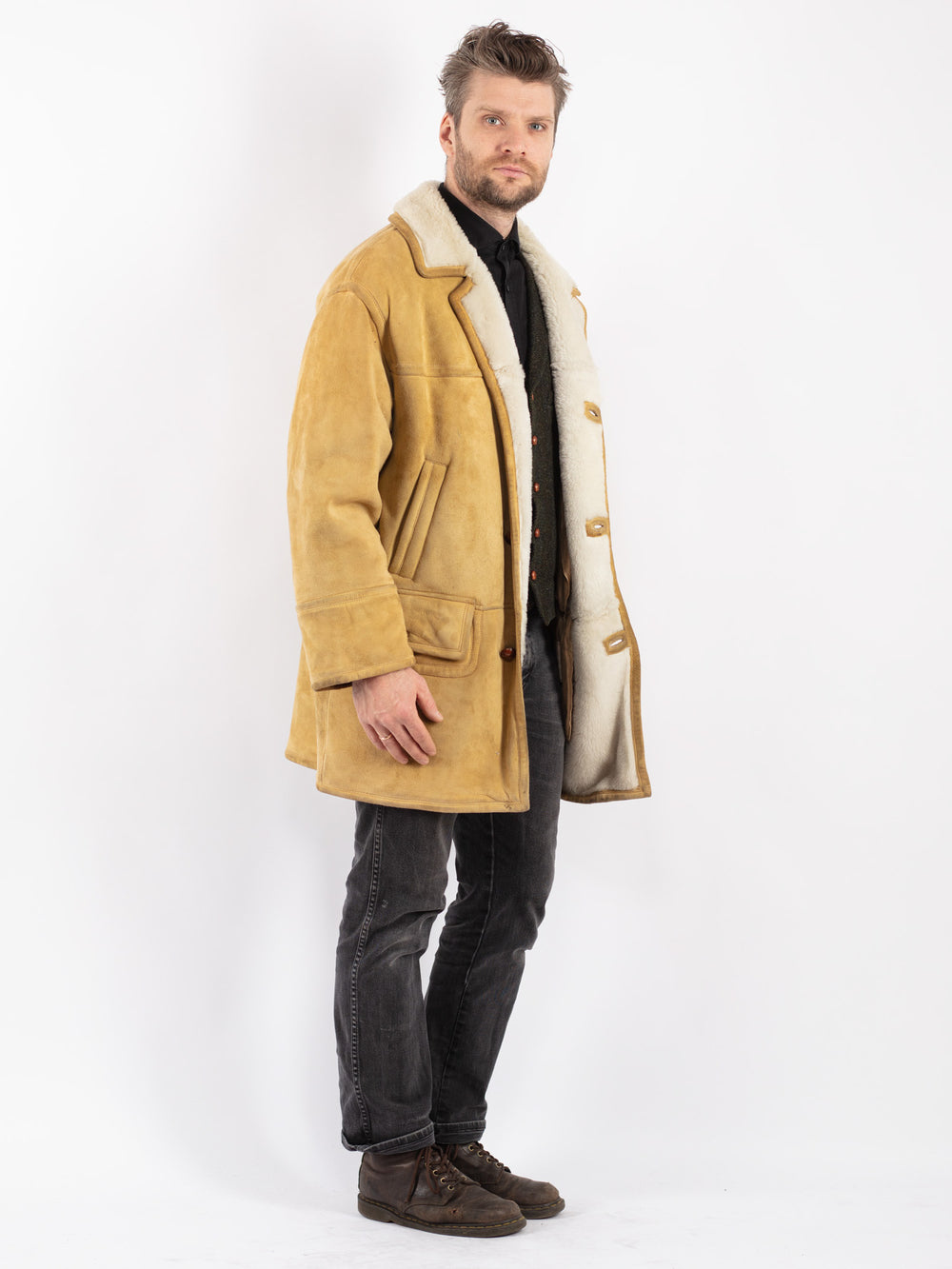 Vintage 70's Men Sheepskin Coat in Beige