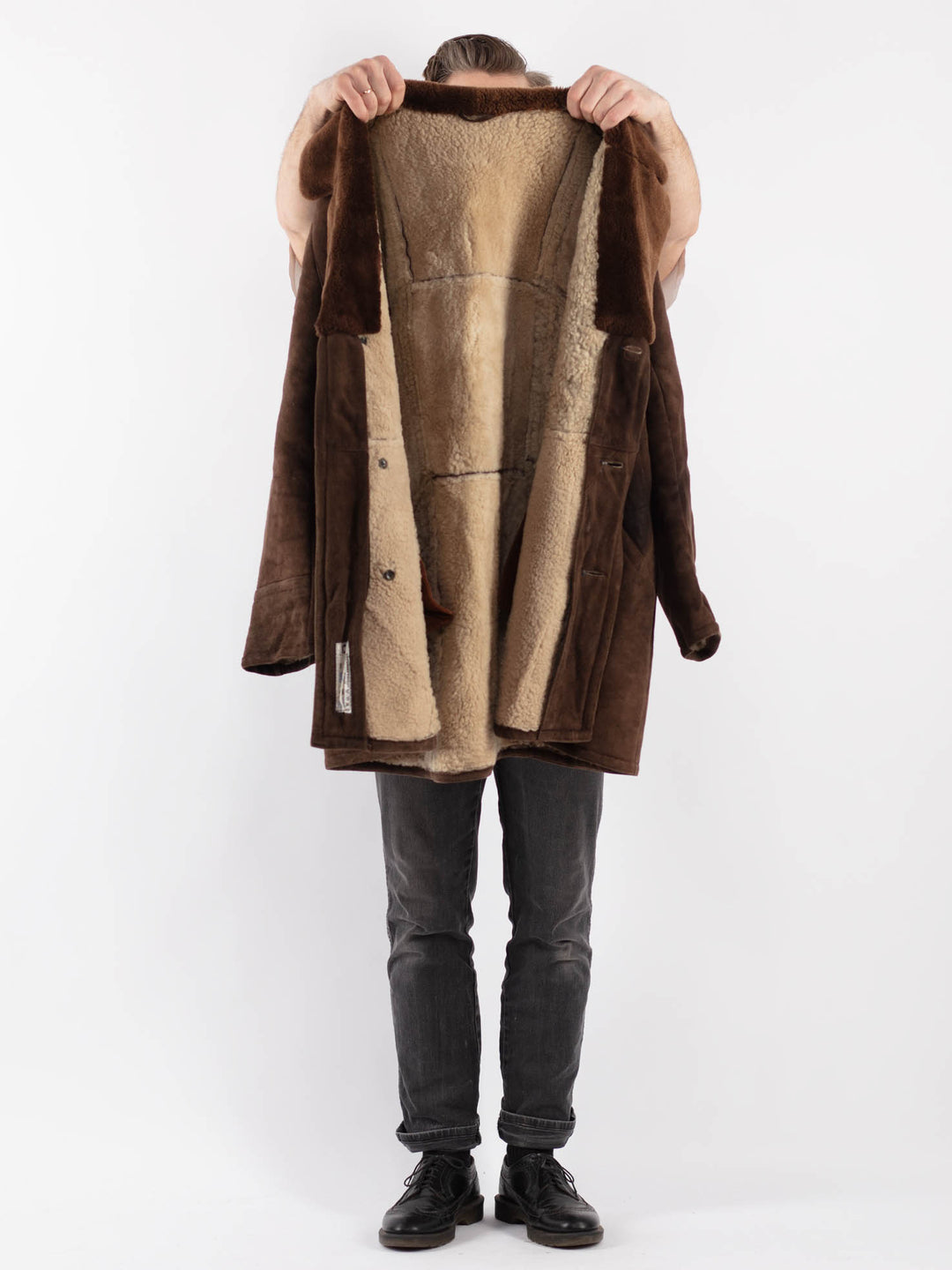 Vintage 70's Men Sheepskin Coat in BrownZ455