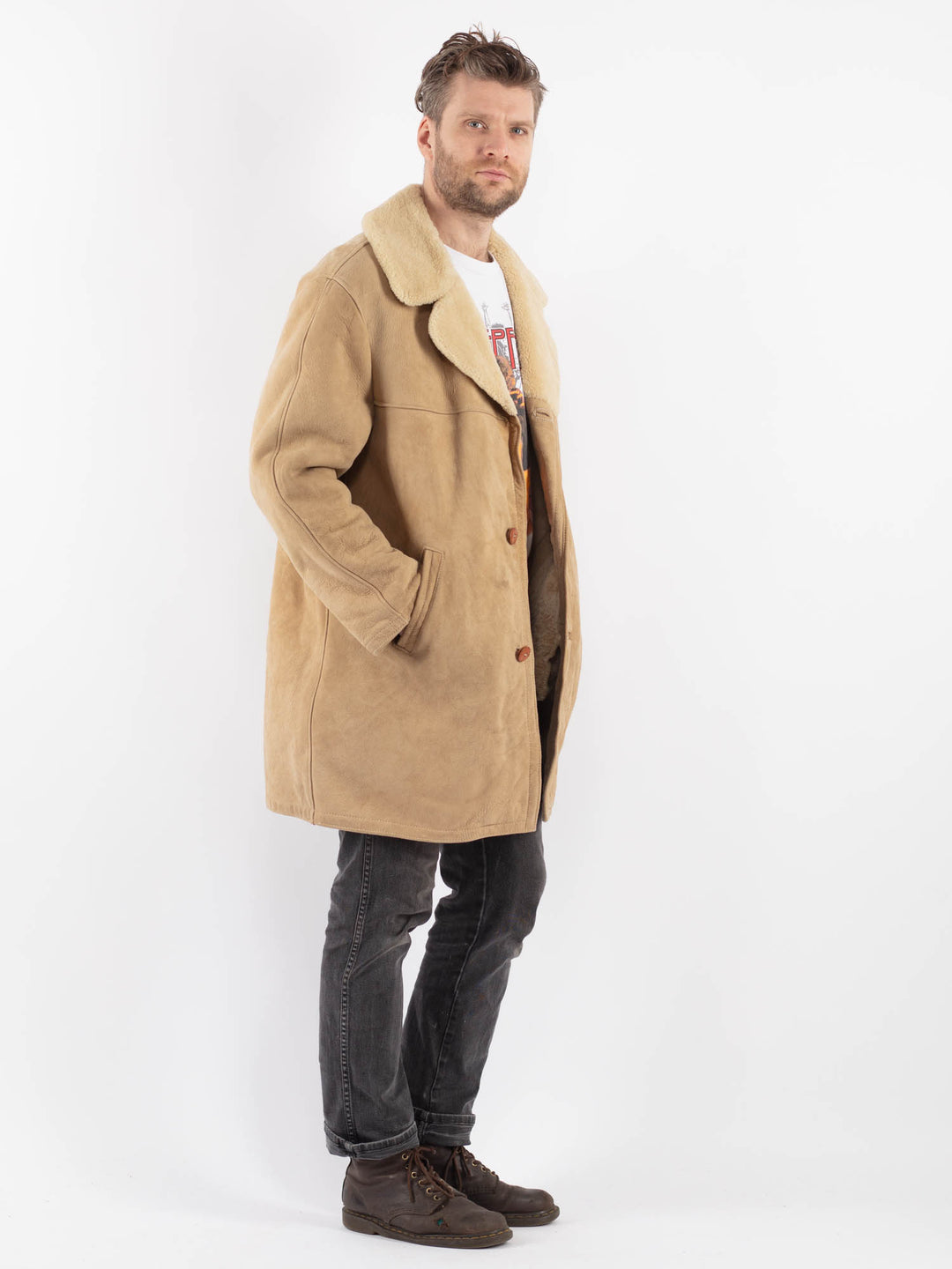 Vintage 70's Men Sheepskin Coat in BeigeZ556
