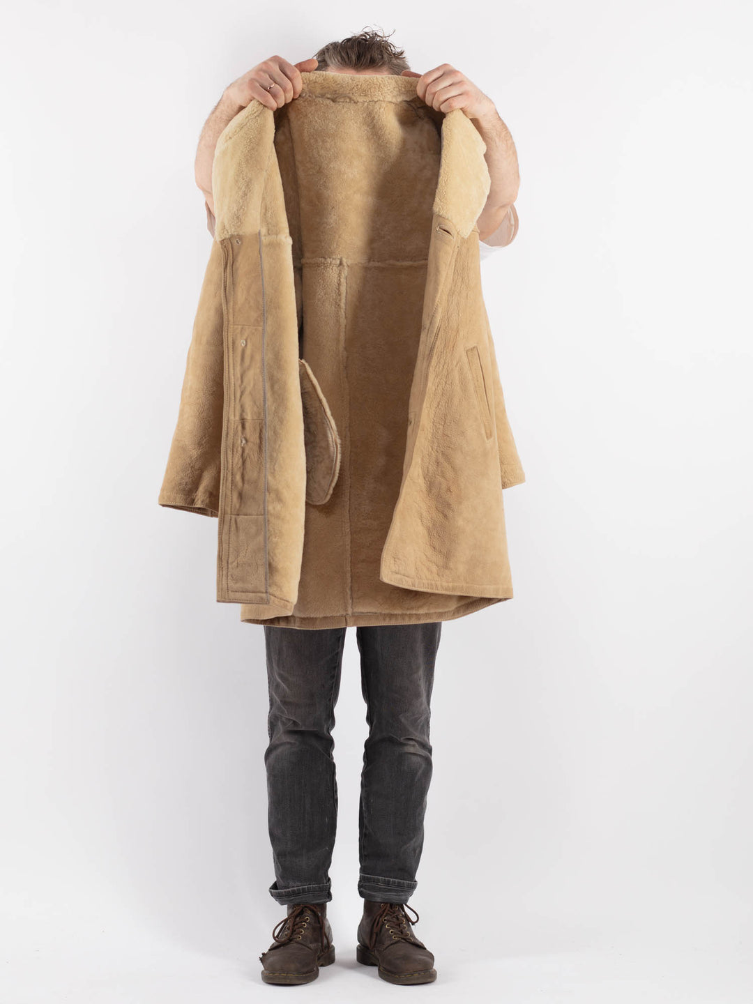 Vintage 70's Men Sheepskin Coat in BeigeZ556