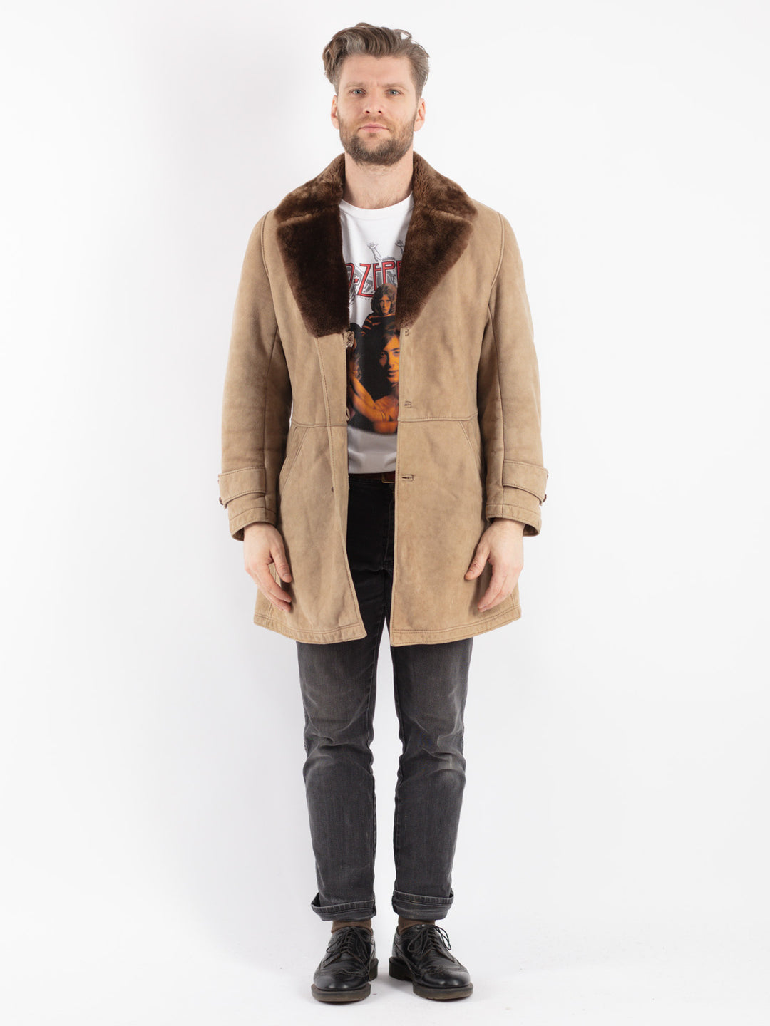 Vintage 70's Men Sheepskin Coat in BeigeZ354