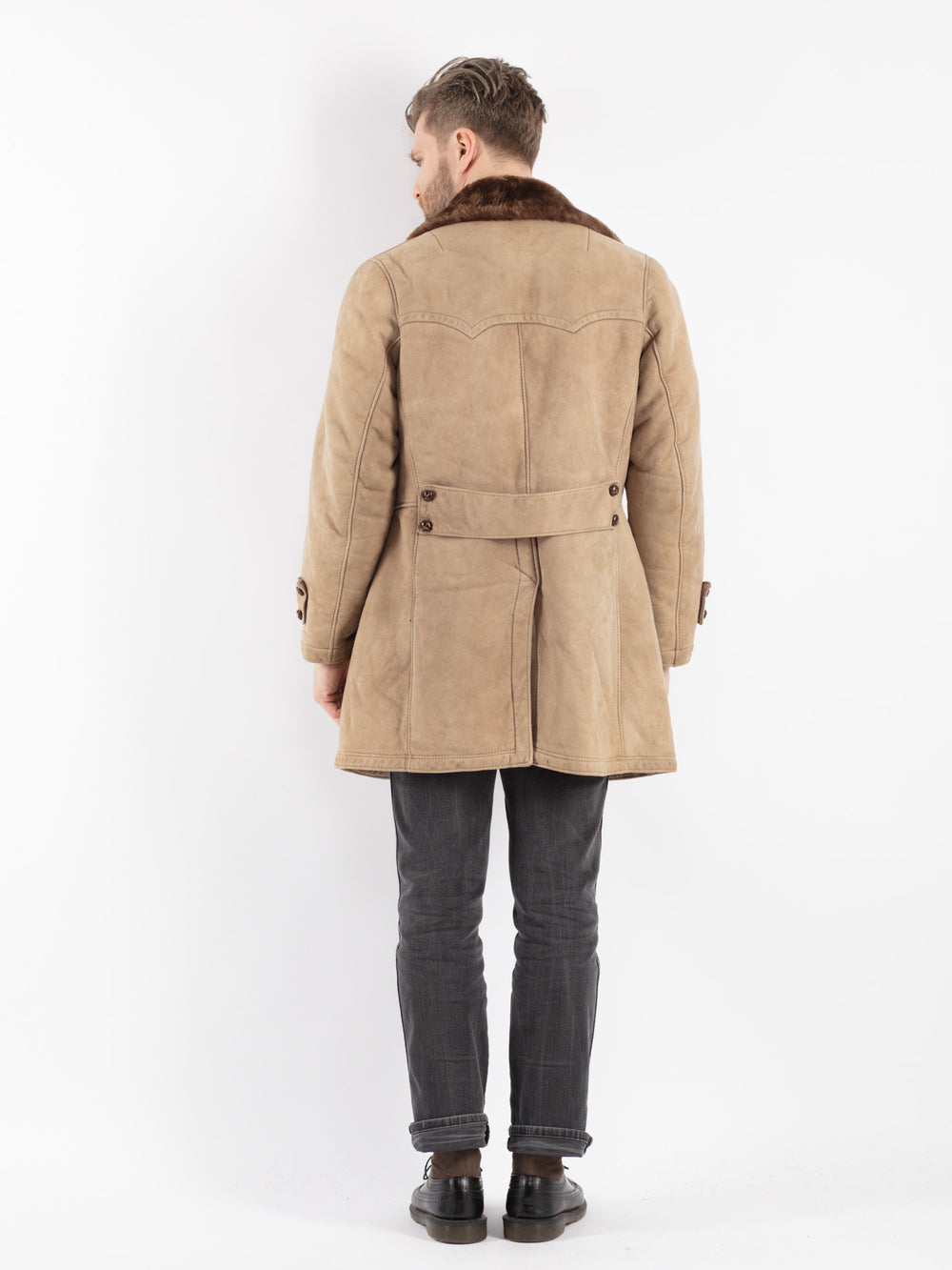 Vintage 70's Men Sheepskin Coat in BeigeZ354