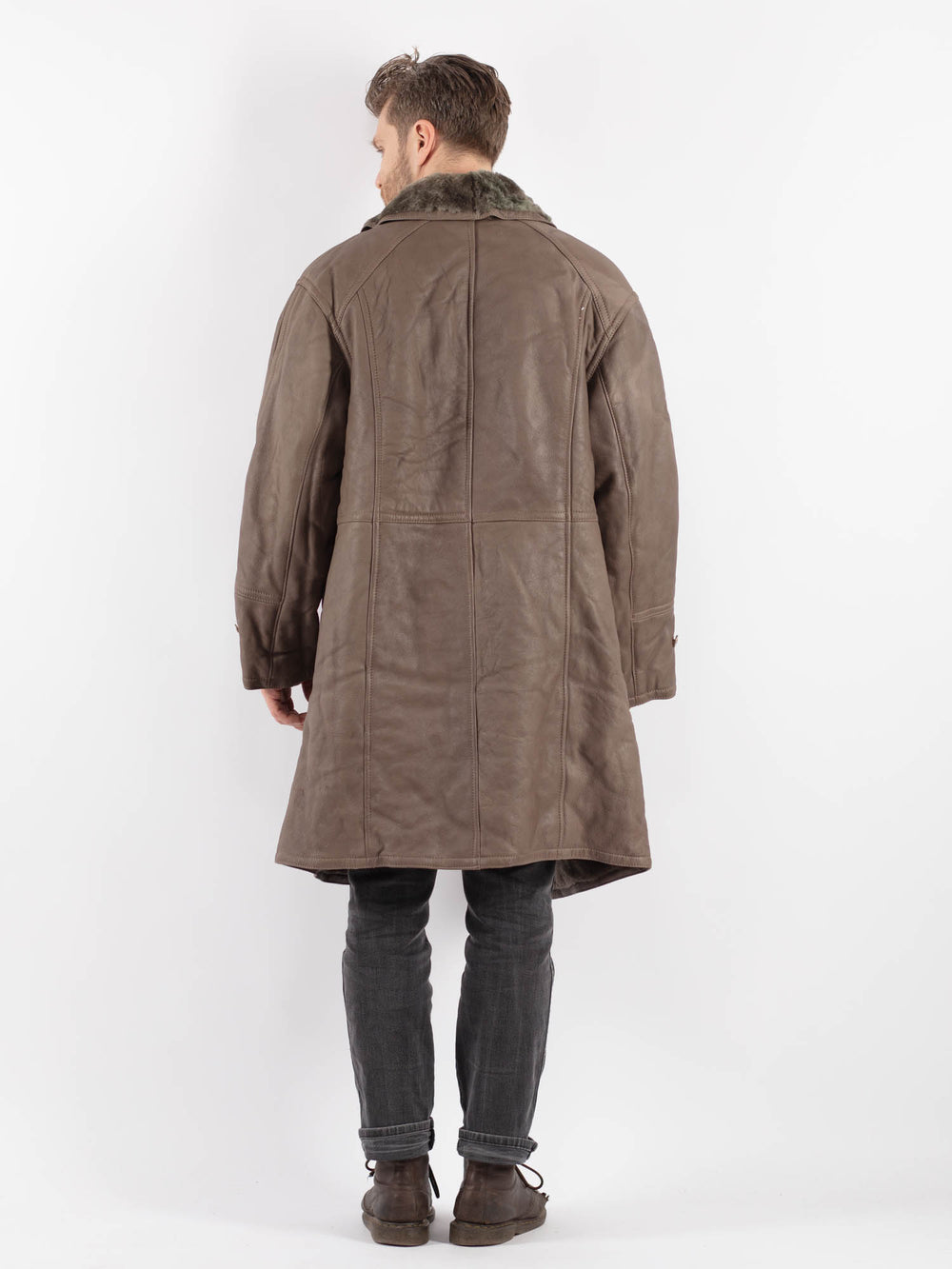 Vintage Men Sheepskin in Brown